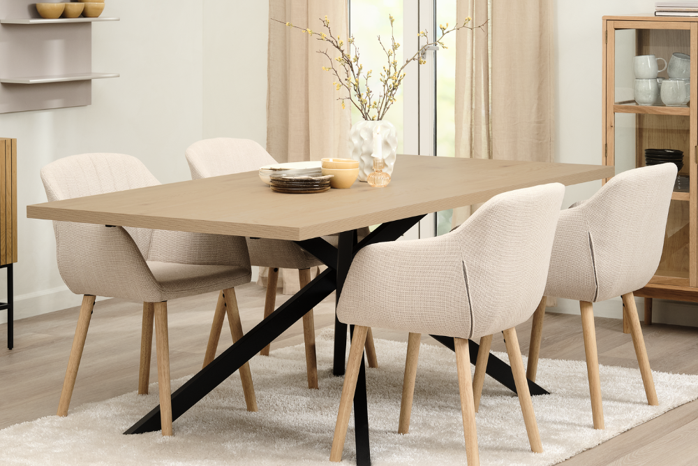 Dining Tables 