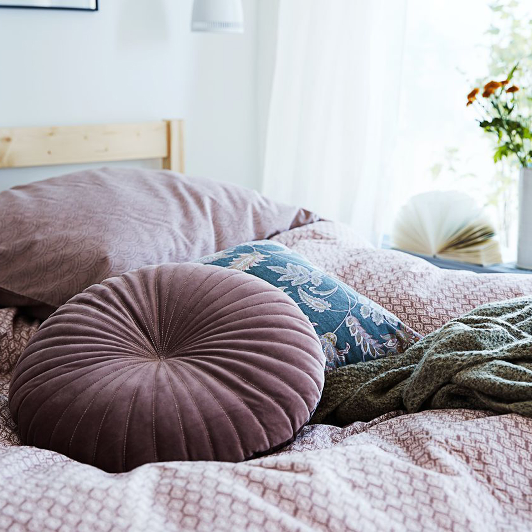 SAVE 20-60% ON ALL CUSHIONS AND THROWS*