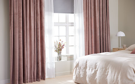 Bedroom curtains that give you light, darkness and privacy 