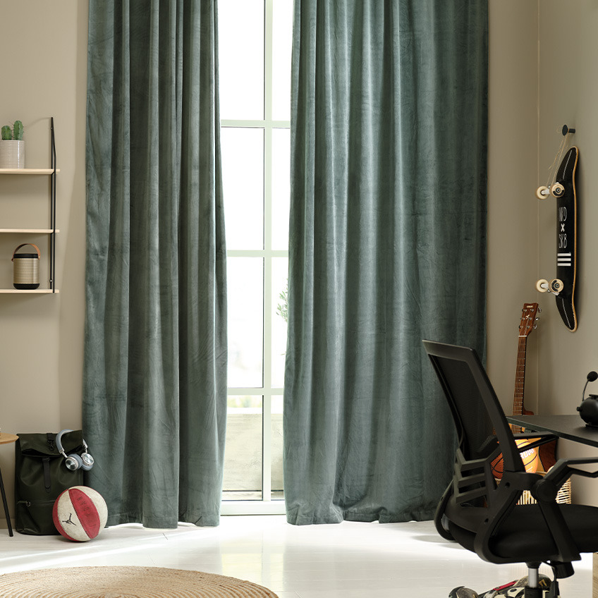 AUSTRA thick curtain in green velvet AUSTRA velvet green thick curtain in teenager's bedroom