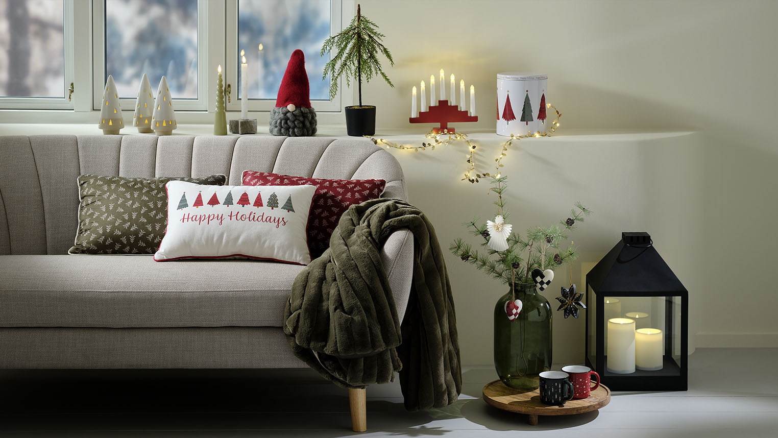 Cosy living room decorated with Scandinavian Christmas décor 