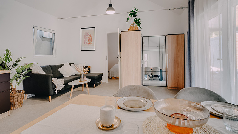A fully furnished mobile home, furnished from top to bottom with JYSK furniture and decorations