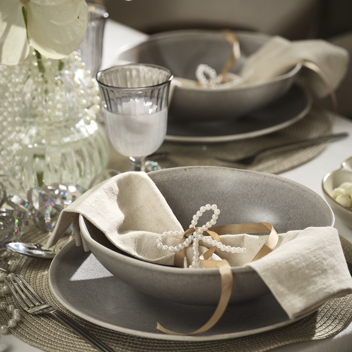 Place setting with stoneware bowl and plate