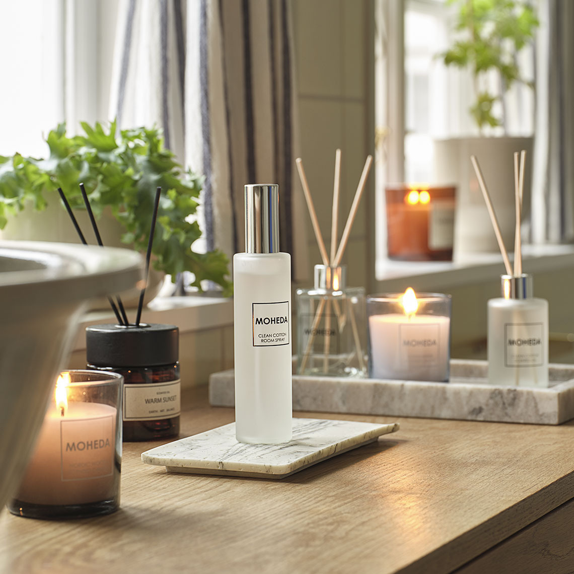MOHEDA room sprays, scented candle, scented candle and reed diffusers Kitchen with scented candle, room spray and reed diffusers