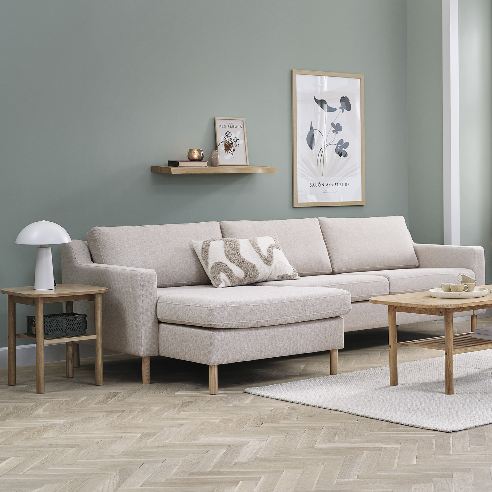 HELLERUP sofa with chaise longue, LYNGVIG coffee table and end table Chaise longue sofa in living room