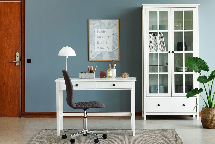 NORDBY cabinet and console table White display cabinet with glass frontage and two doors with one drawer