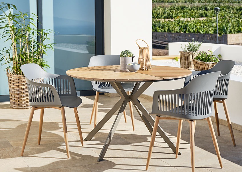 Garden round online table