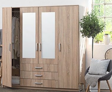 Solid oak wood four door wardrobe with mirror